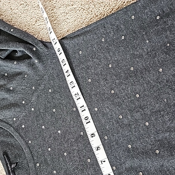 WHBM Light Knit Jeweled Top size S - Picture 6 of 10